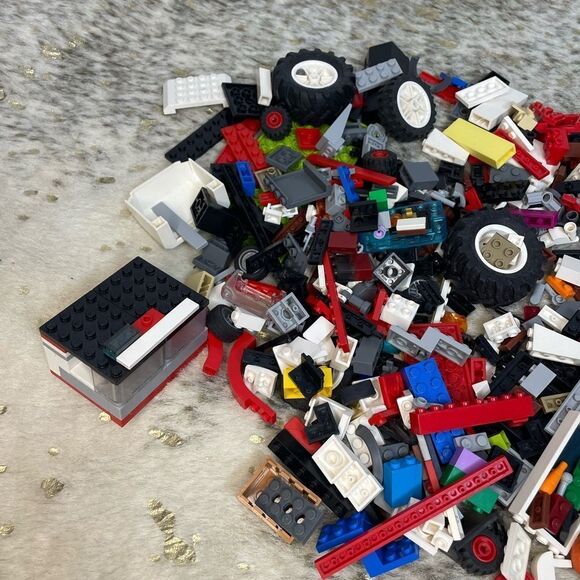 Lego Lot of Random Pieces From Old Lego Sets - Picture 2 of 4